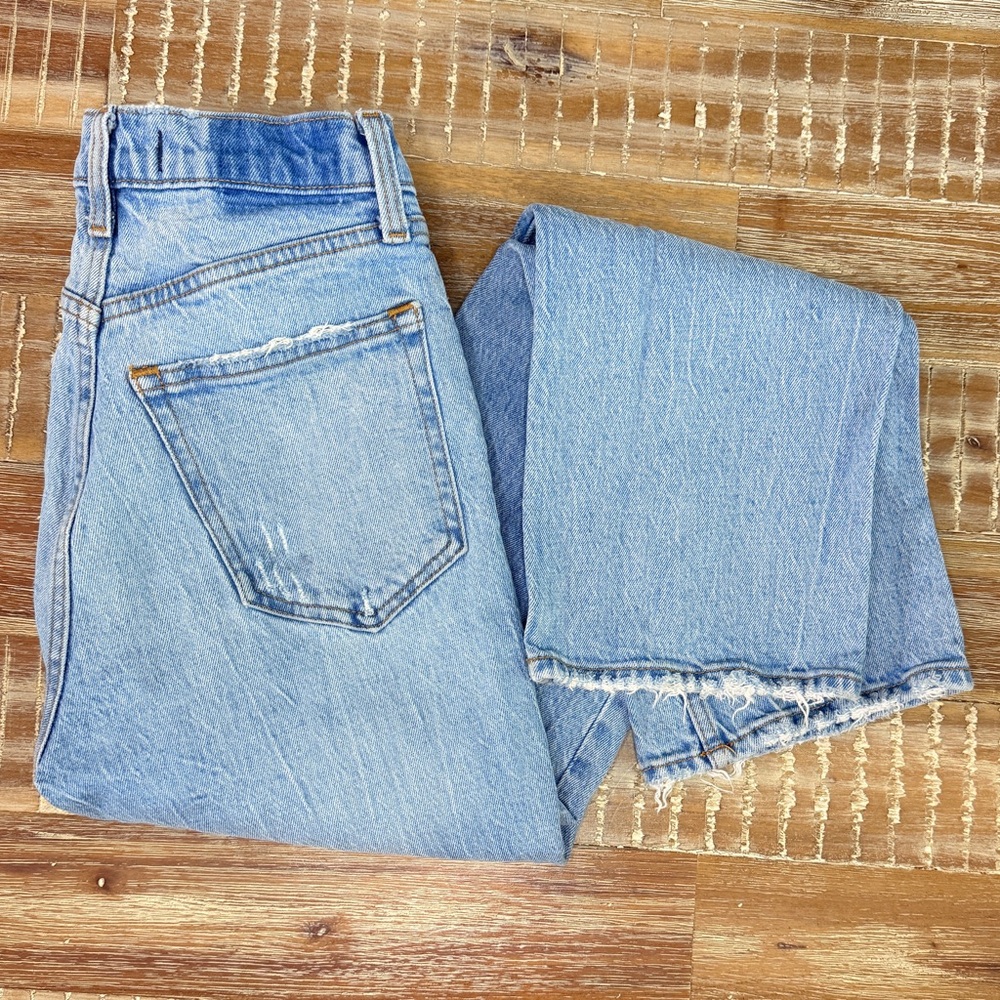 Abercrombie & Fitch The '90s Straight Ultra High-Rise Jeans 25/0s‎ Light Wash